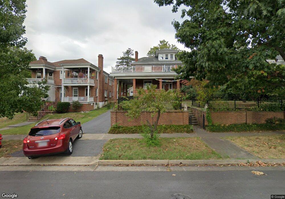 636 Chestnut Ave, Waynesboro, VA 22980 - photo 1