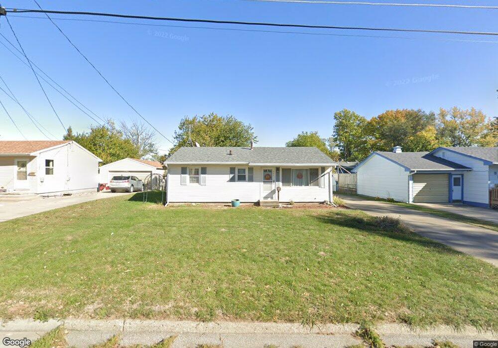 900 E 12th Street Place N, Newton, IA 50208 - photo 1