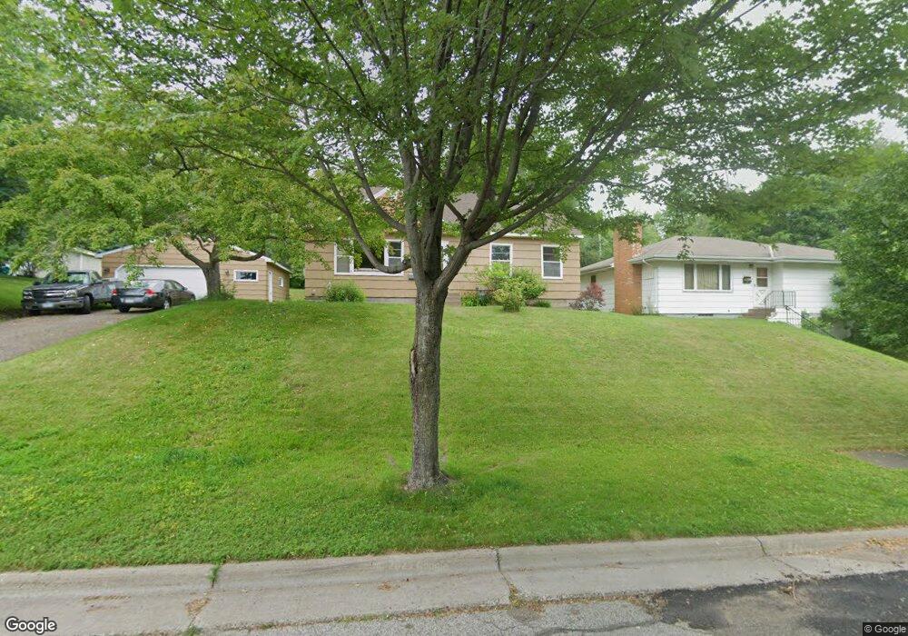 2631 W 15th St, Duluth, MN 55806 - photo 1