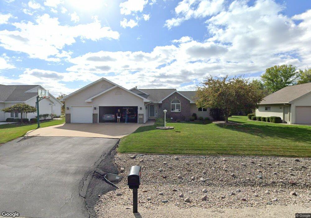 W5771 Hearthstone Dr, Appleton, WI 54915 - photo 1
