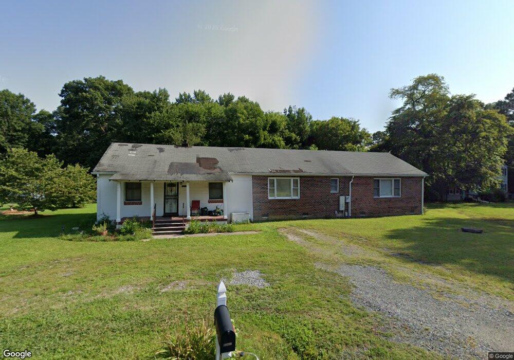 10276 Jamestown Rd, Ashland, VA 23005 - photo 1