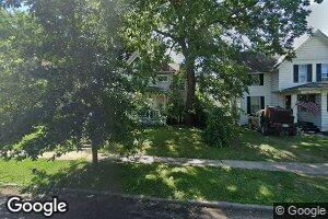 1947 Dixwell St, Davenport, IA 52802