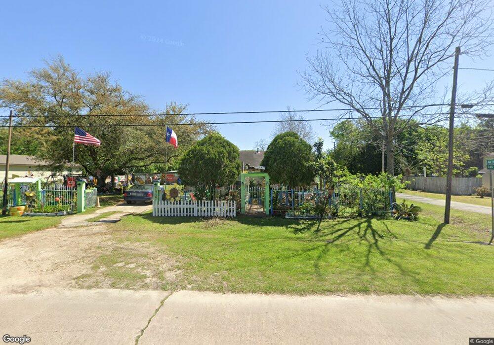 1307 Avenue H, Bay City, TX 77414 - photo 1