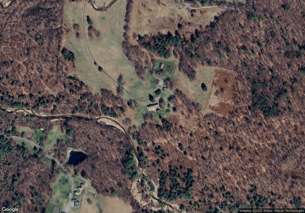 1016 E Manchester Rd, Manchester Center, VT 05255 - photo 1