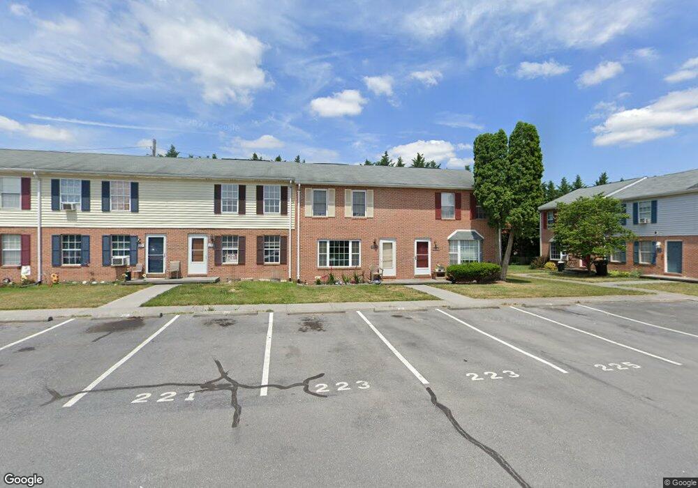 223 Nottoway Dr, Stephens City, VA 22655 - photo 1