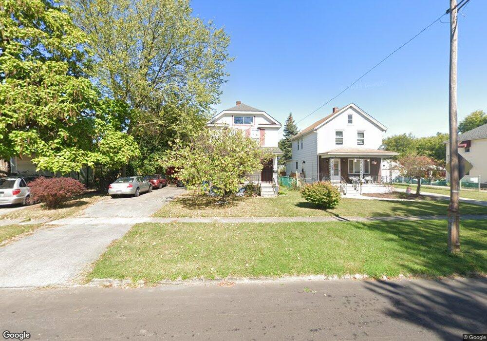 2527 E 30th St, Lorain, OH 44055 - photo 1