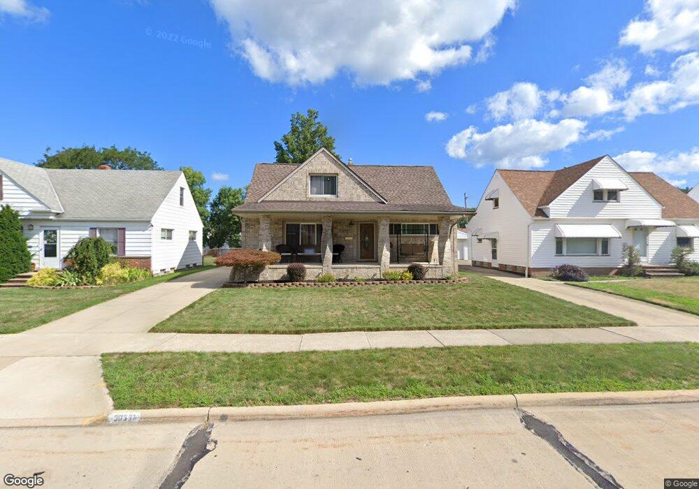 30337 Barjode Rd, Willowick, OH 44095 - photo 1