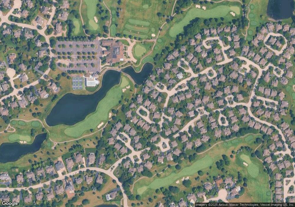 5 Pebble Beach Ct, Lake In the Hills, IL 60156 - photo 1