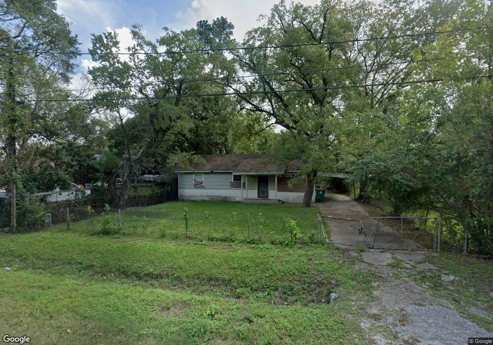 7232 Weyburn St, Houston, TX 77028 - photo 1