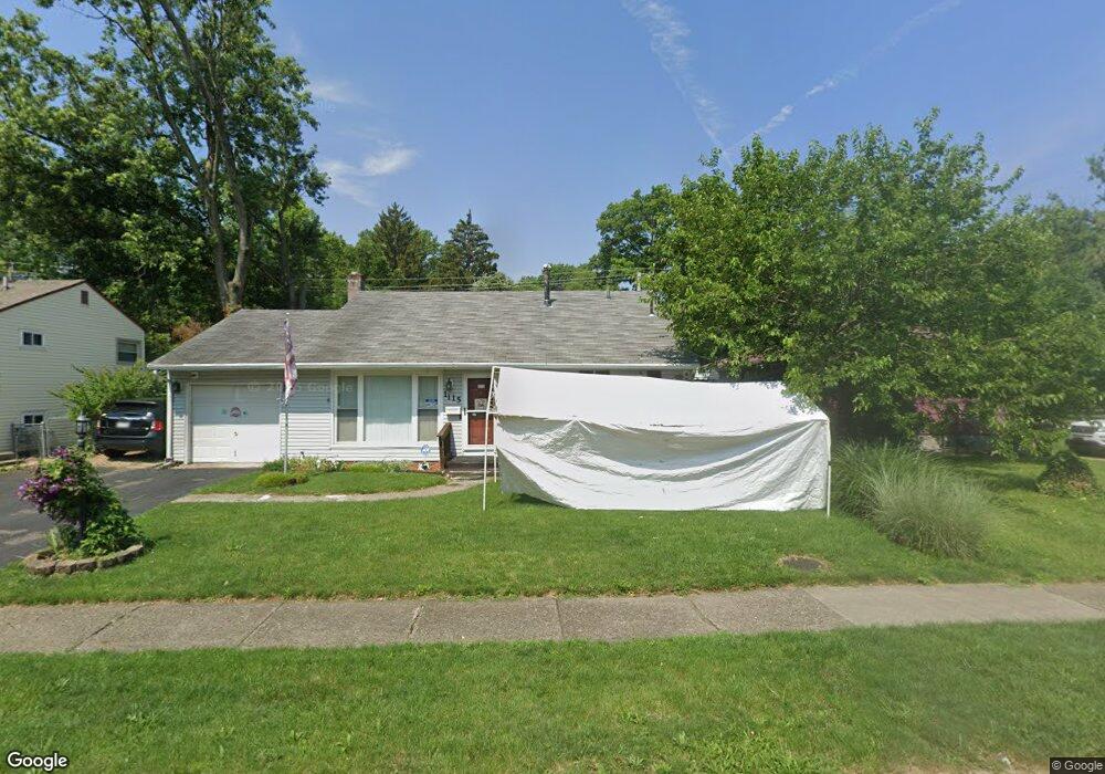 1115 Lockwood Rd, Columbus, OH 43227 - photo 1