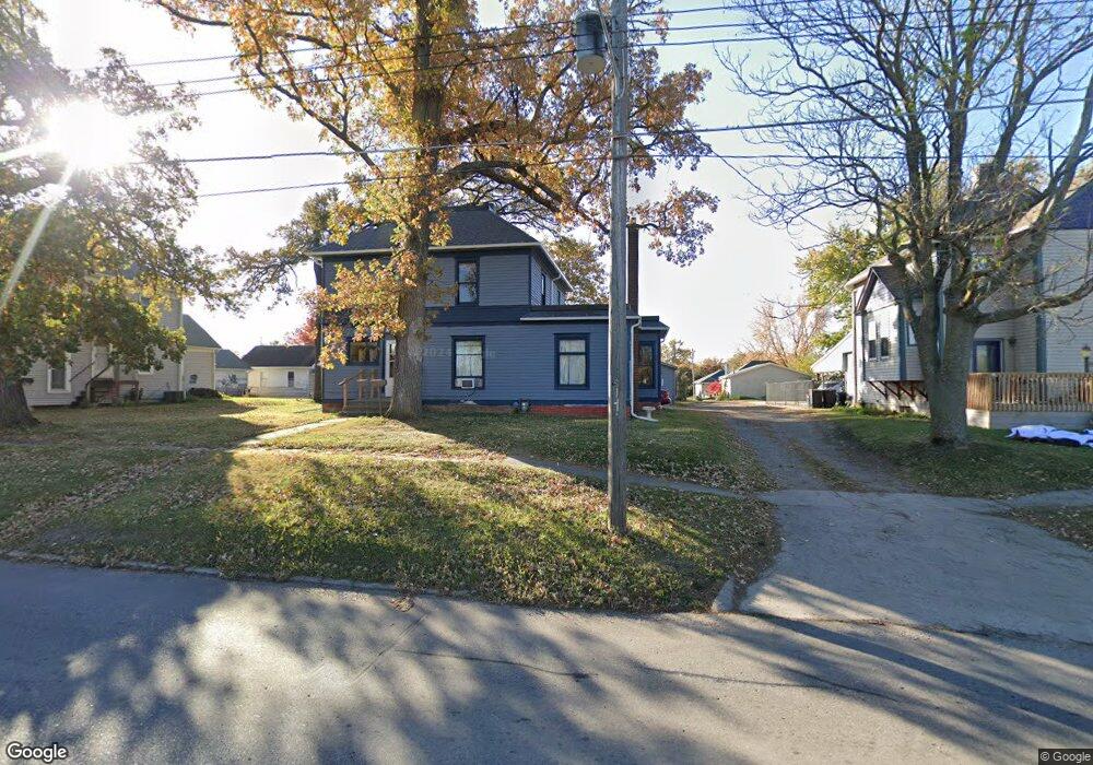 1009 1st Ave W, Newton, IA 50208 - photo 1