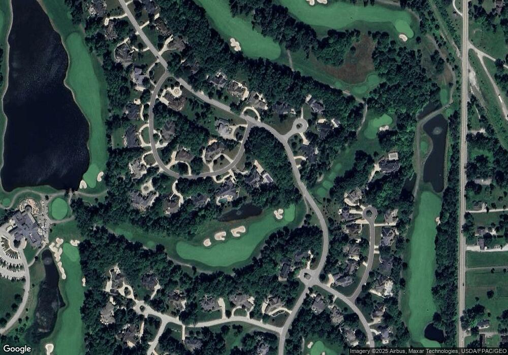 435 Berwick Cir, Aurora, OH 44202 - photo 1