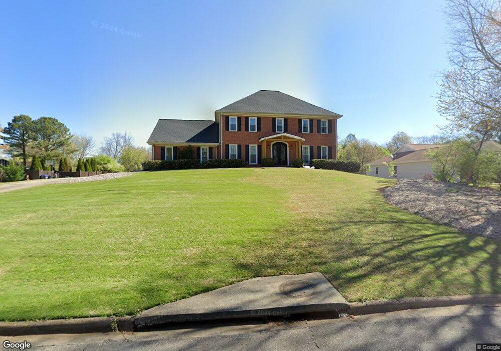 550 Saddle Creek Cir unit 8, Roswell, GA 30076 - photo 1