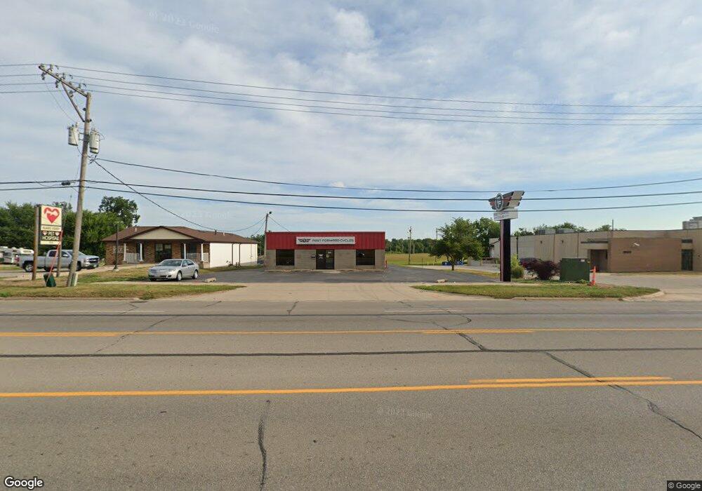 1810 Blairs Ferry Rd NE, Cedar Rapids, IA 52402 - photo 1