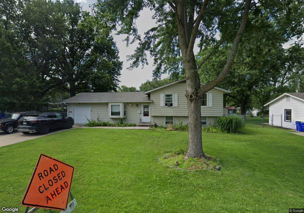 11915 W 68th Terrace, Shawnee, KS 66216 - photo 1