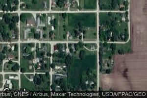307 E 3rd St, Delta, IA 52550