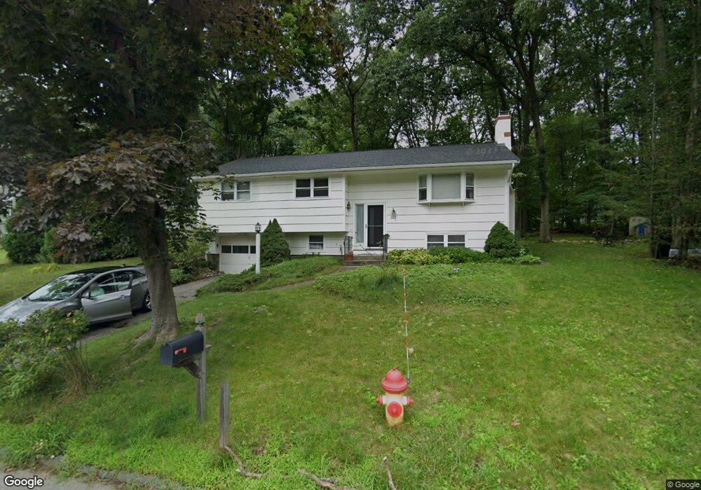 11 Crystal Cir, Burlington, MA 01803 - photo 1