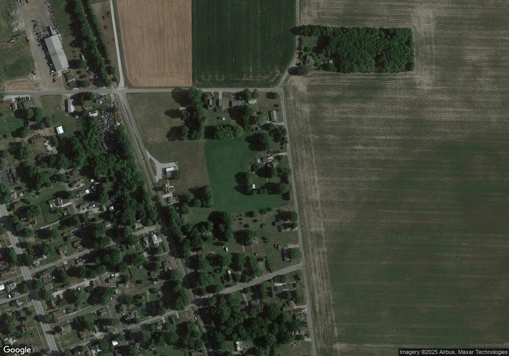 516 N Grove St, Argos, IN 46501 - photo 1