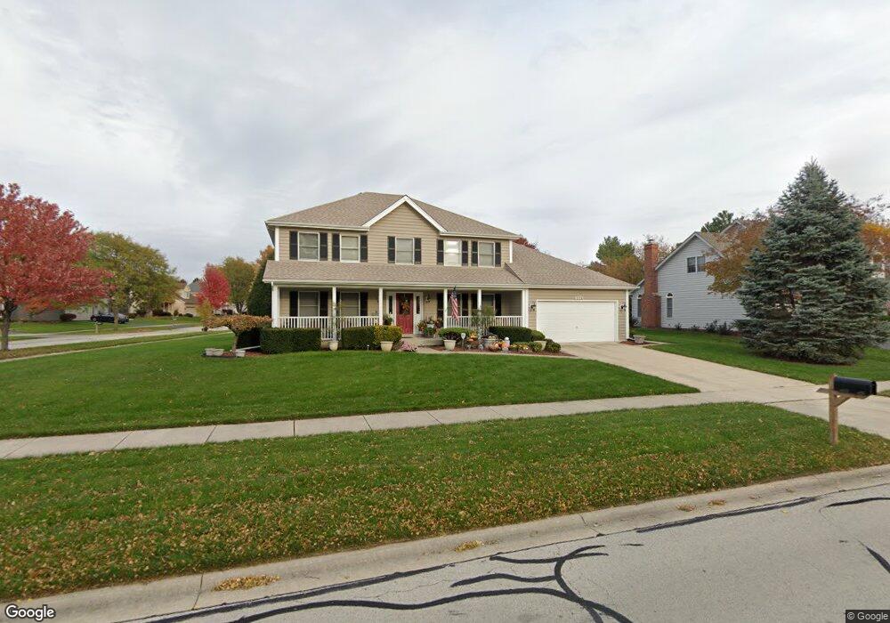 1371 Saxon Ln, Naperville, IL 60564 - photo 1