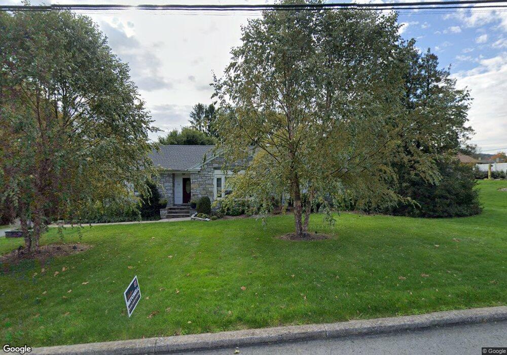 62 W Governor Rd, Hershey, PA 17033 - photo 1