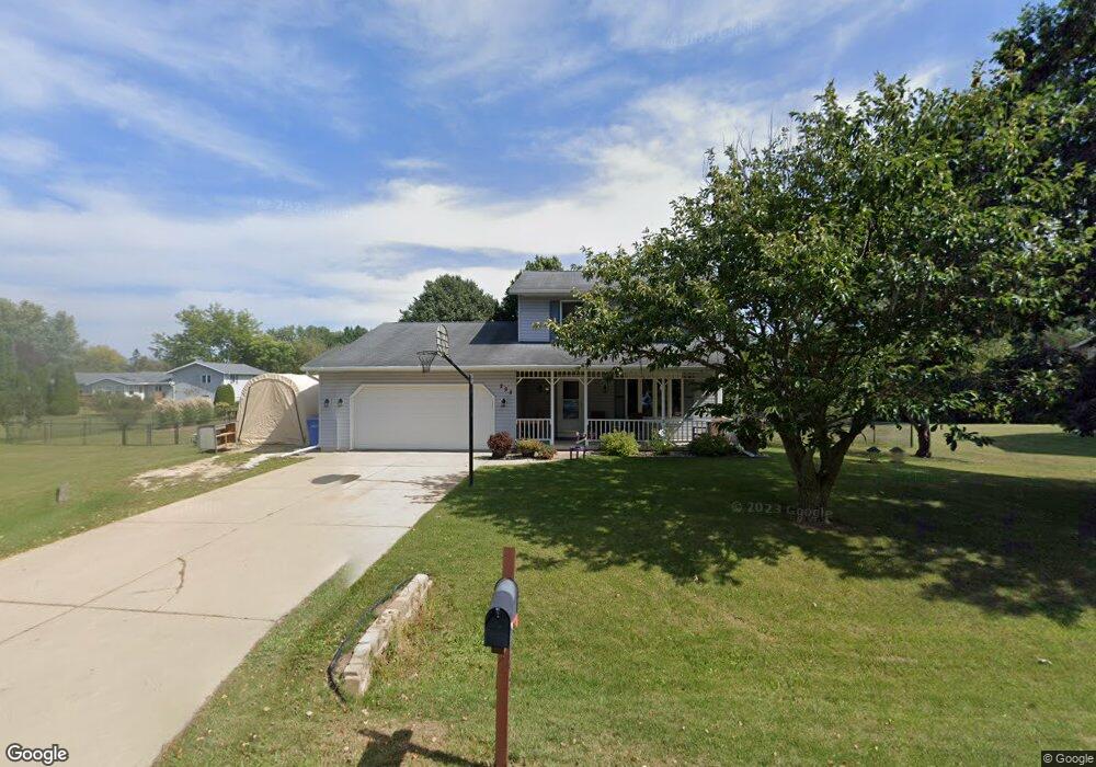 298 Bellrose St, Belleville, WI 53508 - photo 1