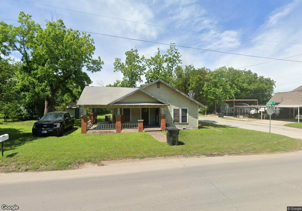 102 S Washington St, Cleburne, TX 76031 - photo 1