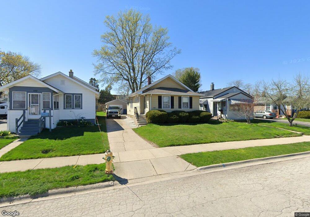 118 S Gretta Ave, Waukegan, IL 60085 - photo 1