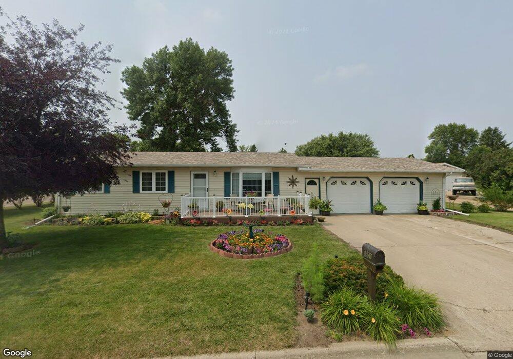 1801 10th Ave NE, Jamestown, ND 58401 - photo 1