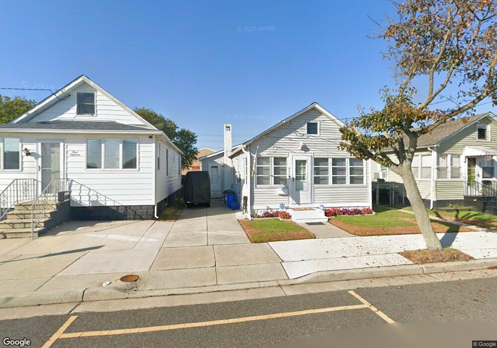 420 W Wildwood Ave, Wildwood, NJ 08260 - photo 1