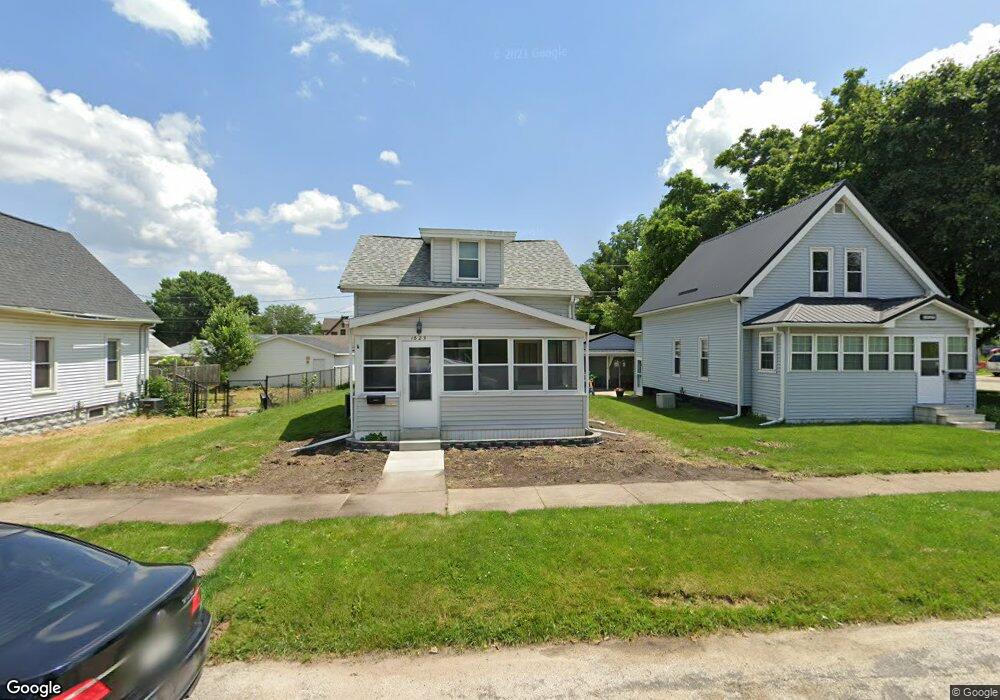 1625 N St SW, Cedar Rapids, IA 52404 - photo 1