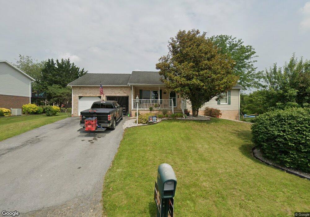 330 Cosell Dr, Chambersburg, PA 17201 - photo 1