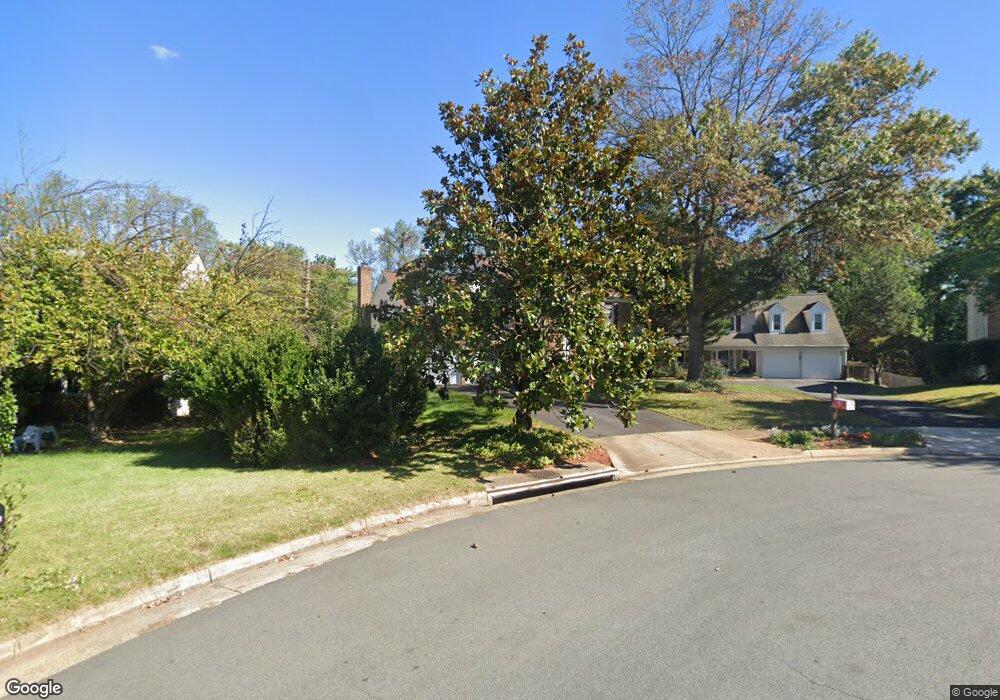 4301 Poplar Branch Dr, Chantilly, VA 20151 - photo 1