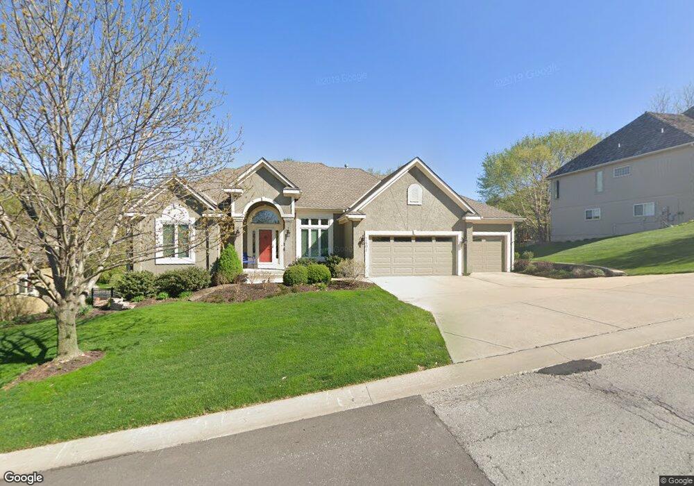 7601 Legler St, Shawnee, KS 66217 - photo 1