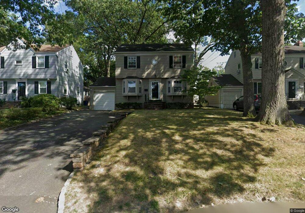 4 Twin Oak Rd, Livingston, NJ 07039 - photo 1