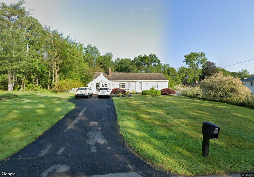 905 Riverview Rd, Schenectady, NY 12309 - photo 1