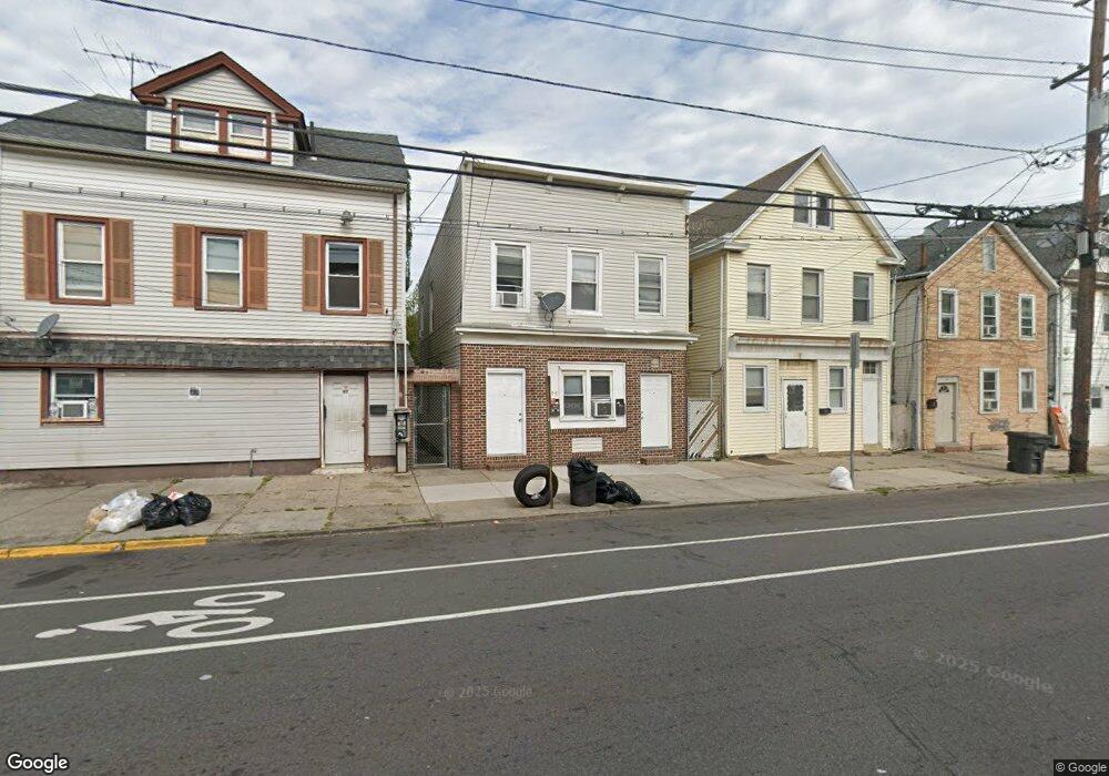 95 Remsen Ave unit 2, New Brunswick, NJ 08901 - photo 1