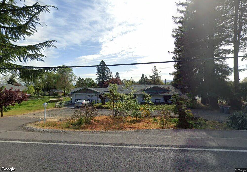 2362 Old Stage Rd, Central Point, OR 97502 - photo 1