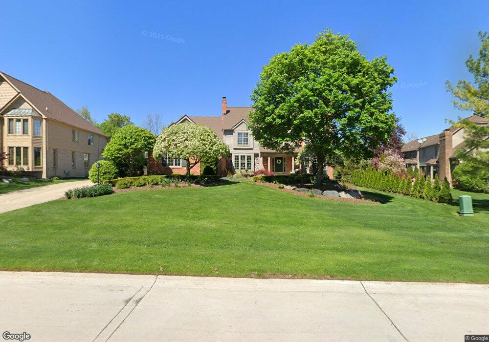 2675 Hunters Bluff, Bloomfield Hills, MI 48304 - photo 1