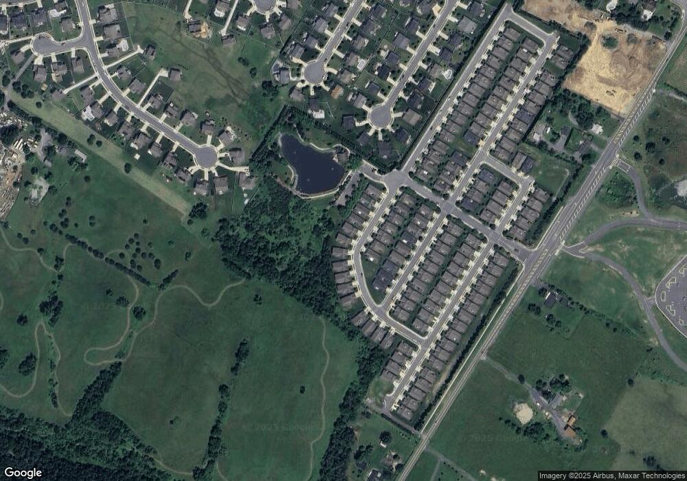 112 Bleeding Heart Dr, White Post, VA 22663 - photo 1