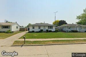 5723 66th St, Kenosha, WI 53142