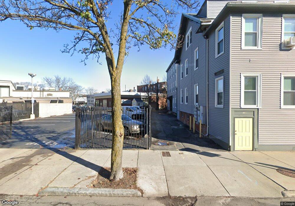 2 Hampshire Ct unit 1, Cambridge, MA 02139 - photo 1