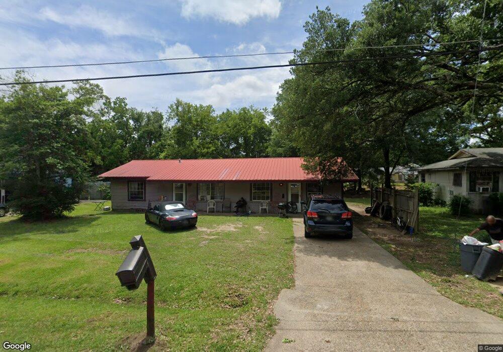 938 Sunflower Dr, Laurel, MS 39440 - photo 1