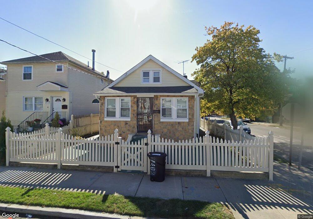 17402 126th Ave, Jamaica, NY 11434 - photo 1