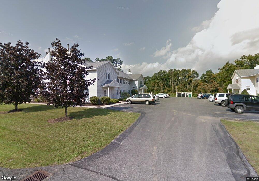 906 Cambridge Manor Dr, Schenectady, NY 12302 - photo 1