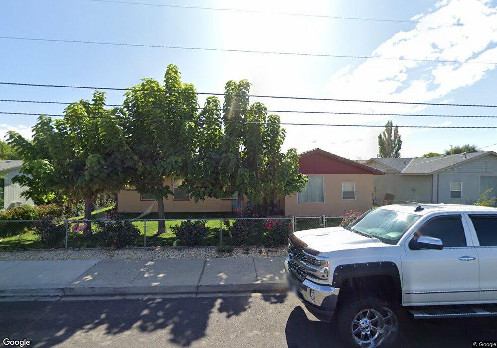 214 W Moxee Ave, Moxee, WA 98936 - photo 1