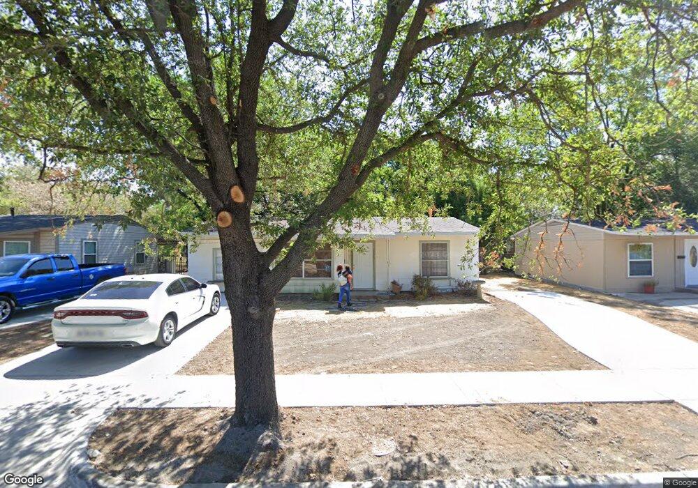 921 Highland Dr, Grand Prairie, TX 75051 - photo 1