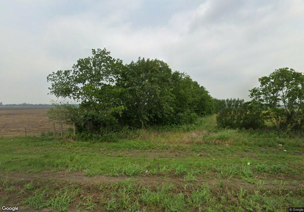 10010 Hwy 36, Needville, TX 77461 - photo 1