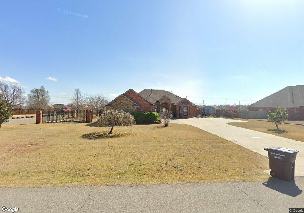 2112 SE 3rd St, Moore, OK 73160 - photo 1