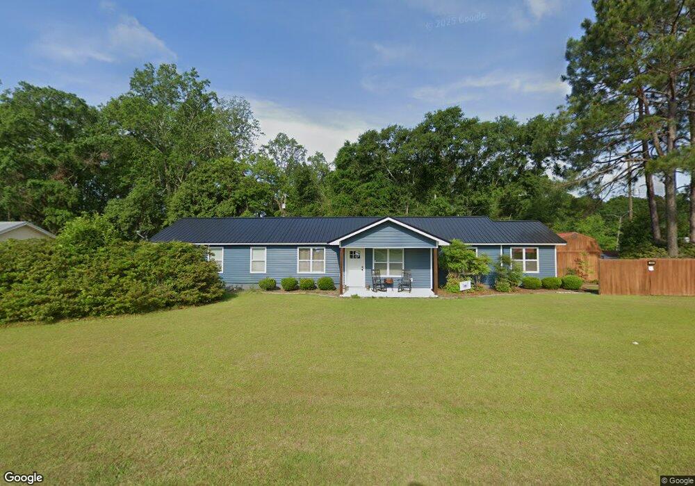 146 Cecil Cir, Fitzgerald, GA 31750 - photo 1