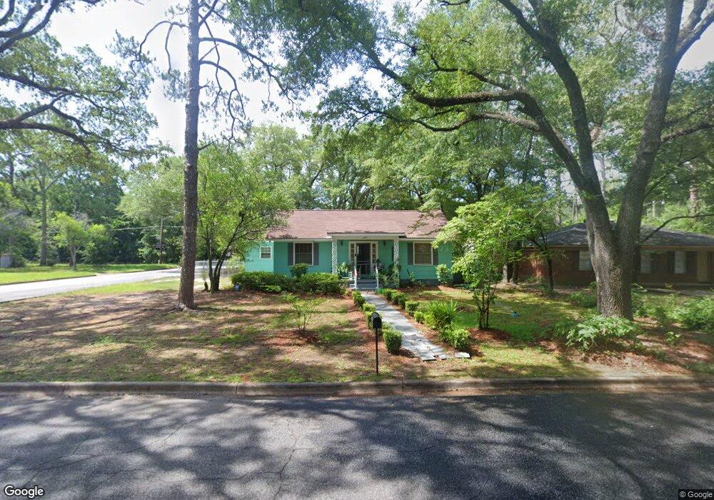 1300 Edgerly Ave, Albany, GA 31707 - photo 1